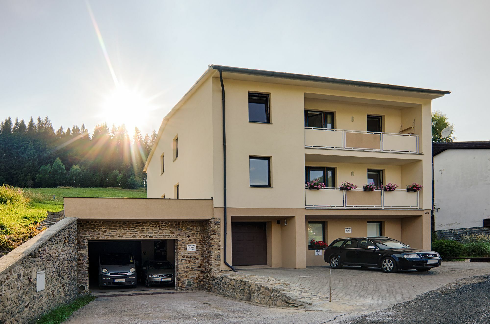 Apartman Boruvka بيتس بود سنيزكو المظهر الخارجي الصورة